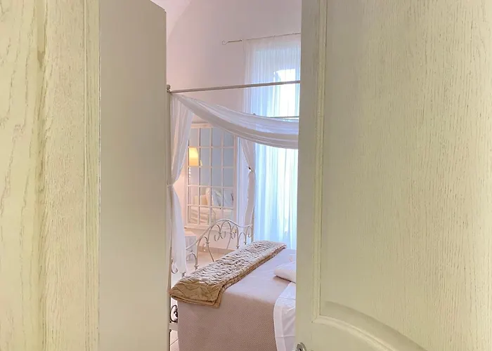 Ai Raggi Di Sole Bed & Breakfast 4*