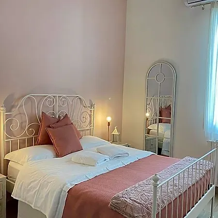 Bed & Breakfast Ai Raggi Di Sole 4*