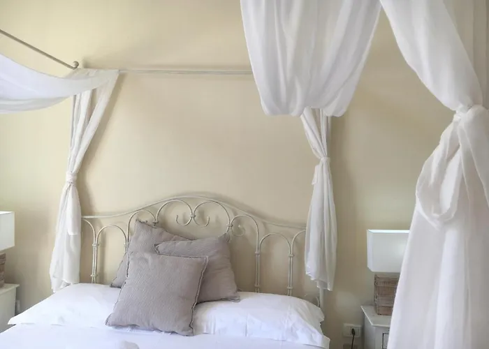 Ai Raggi Di Sole Bed & Breakfast 4*